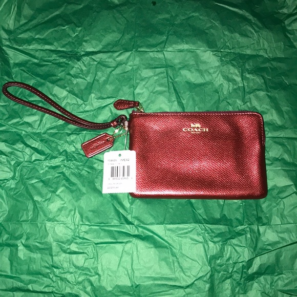 Coach Metallic Cherry crossgrain leather Wristlet - Picture 2 of 5